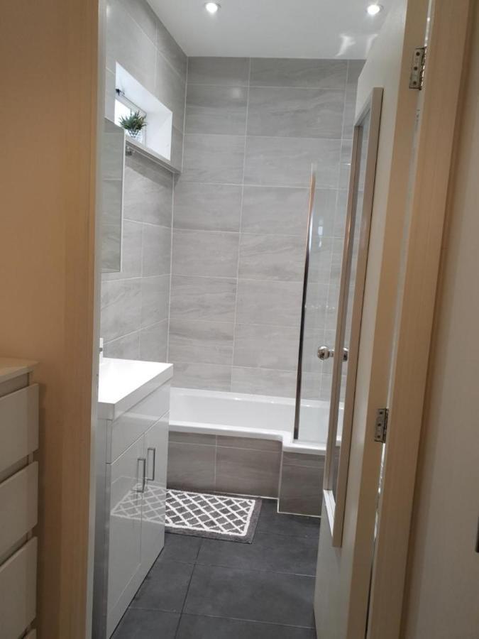 Star London Brent Street Cosy 1-Bed Hideaway Apartman Hendon Kültér fotó